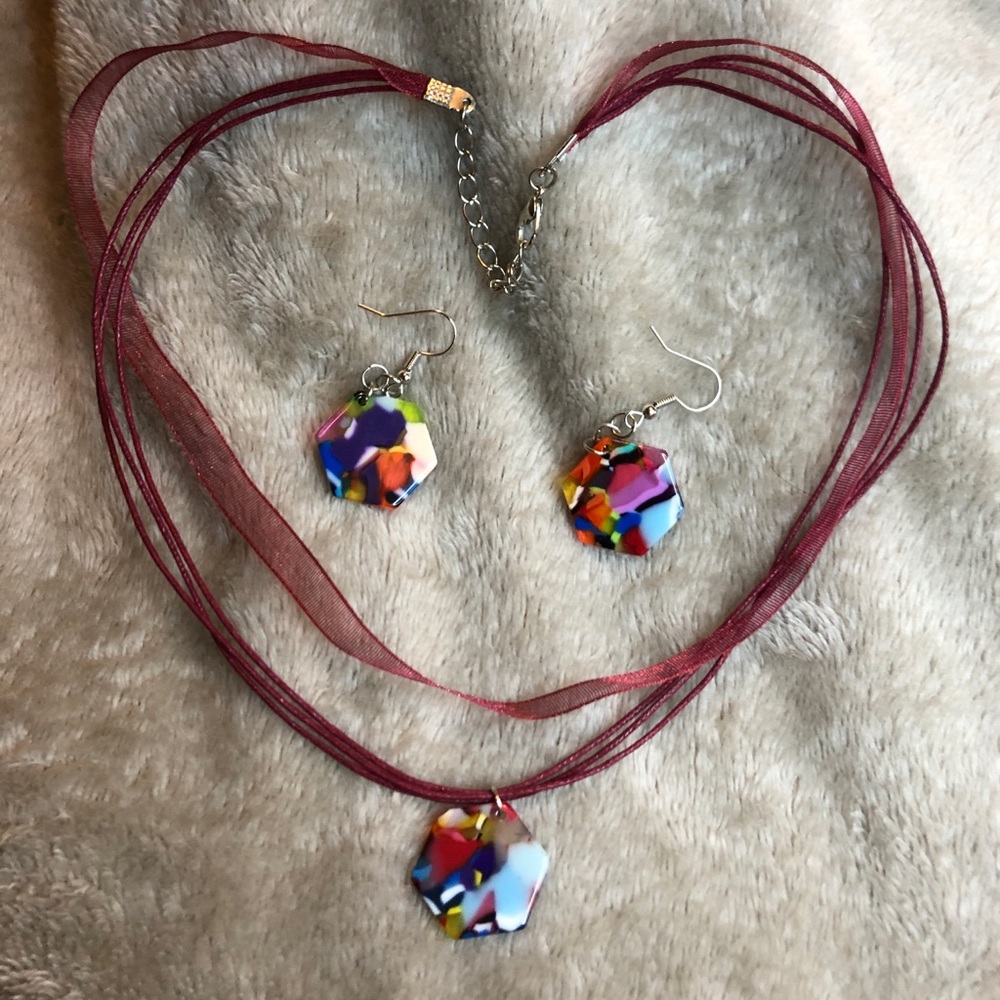 Burgundy/Multicolor Necklace Set